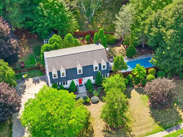 11 Crownridge Road, Westborough, MA 01581
