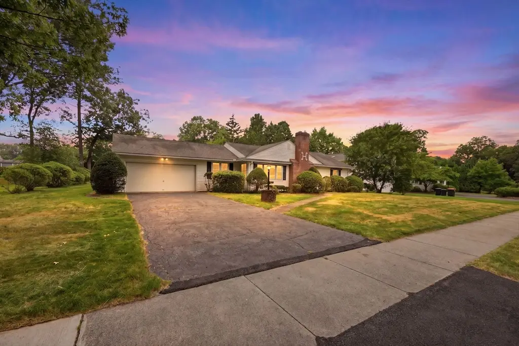 774 Shaker Rd, Longmeadow, MA 01106 - #1
