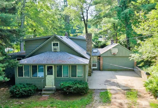 26 Tucker St, Glocester, RI 02814