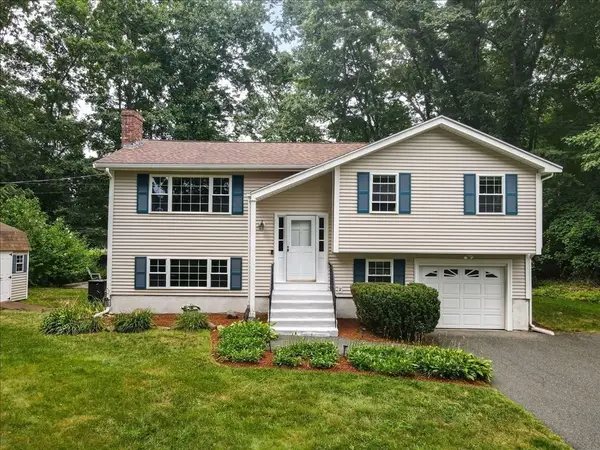 92 Lovering Street, Medway, MA 02053