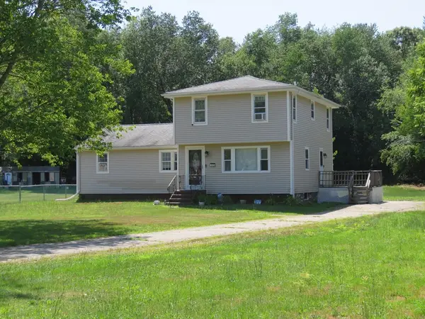 55-1/2 Liberty St, Taunton, MA 02718