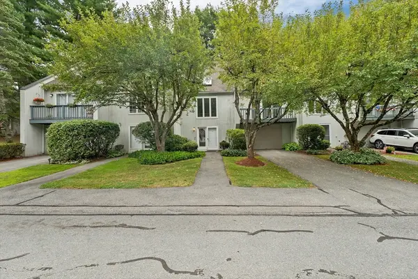 30 Woodland Park Dr #30, Haverhill, MA 01830