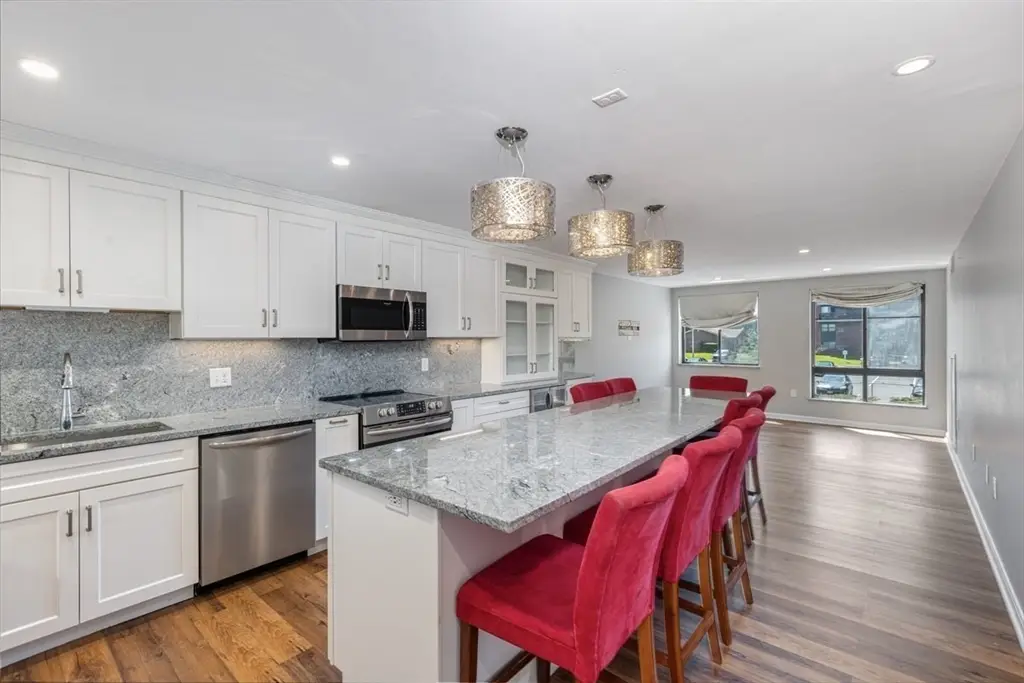 100 Ledgewood Dr #410, Stoneham, MA 02180 - #1