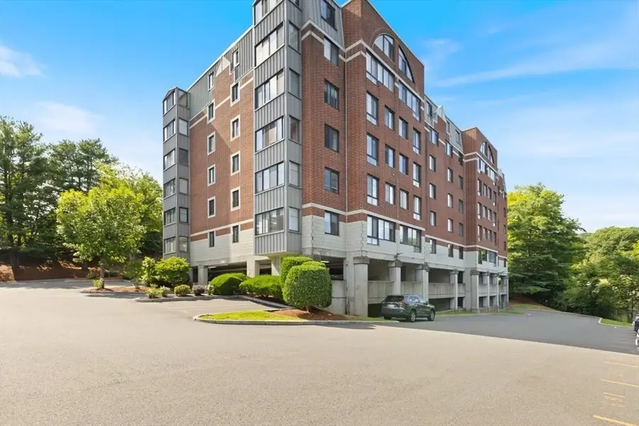 100 Ledgewood Dr #410, Stoneham, MA 02180 - #3