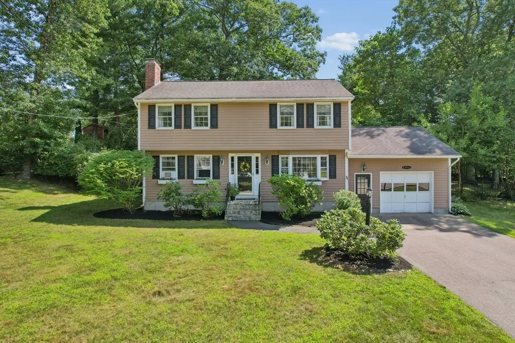 4 Powerline Dr, Grafton, MA 01519 - #1
