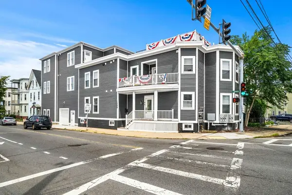 1088 Saratoga St #3, Boston, MA 02128