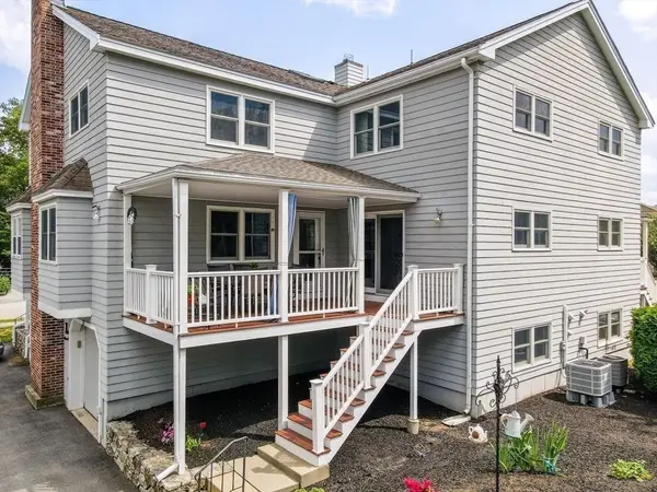 7 Carnation Cir #D, Reading, MA 01867
