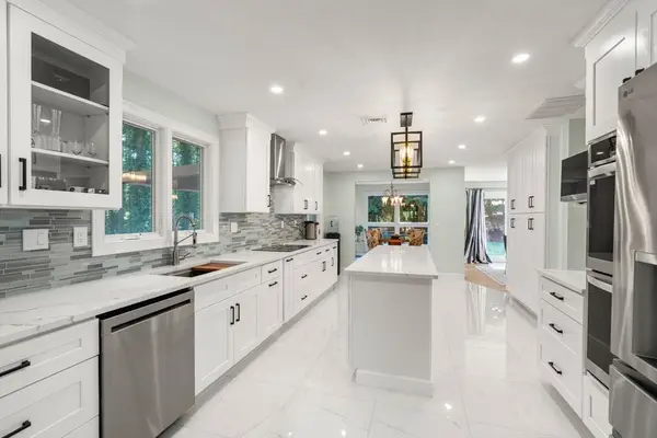 47 Dedham St, Sharon, MA 02067