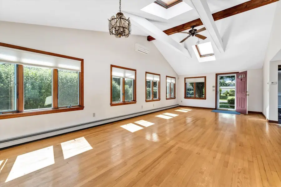 18 Clearview Avenue, Falmouth, MA 02540 - #3