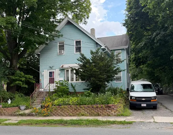 15 Washington St, Stoneham, MA 02180