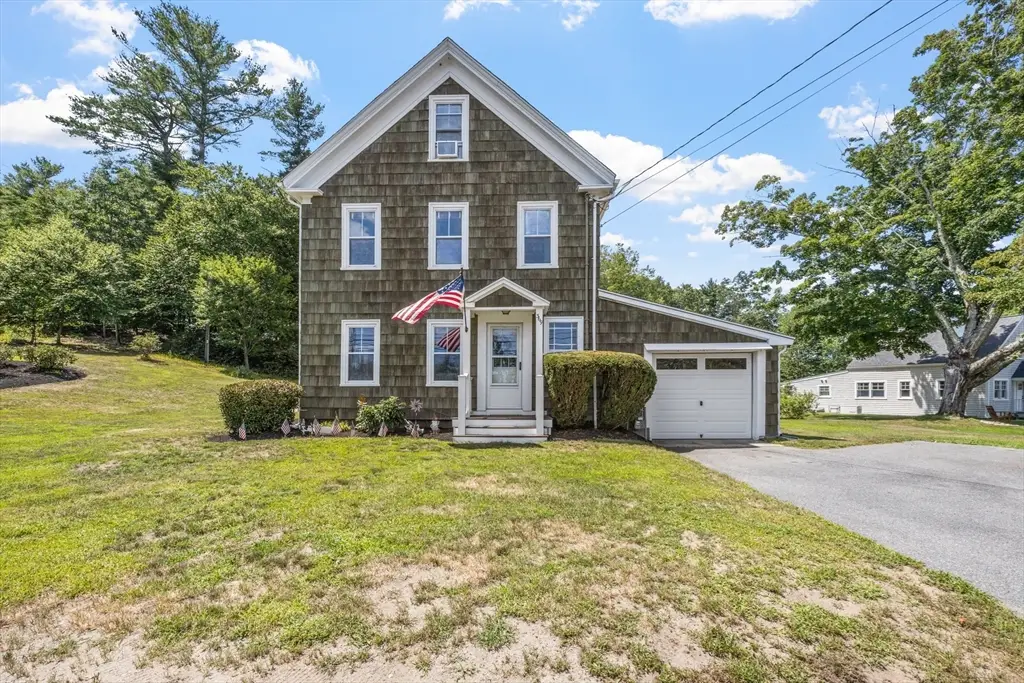 369 Mattakeesett St, Pembroke, MA 02359 - #1