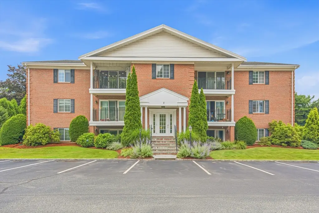 5 April Ln #33, Lexington, MA 02421 - #1