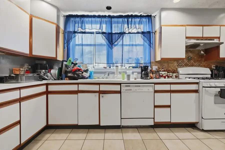 32 Kenwood Park, Springfield, MA 01108 - #3