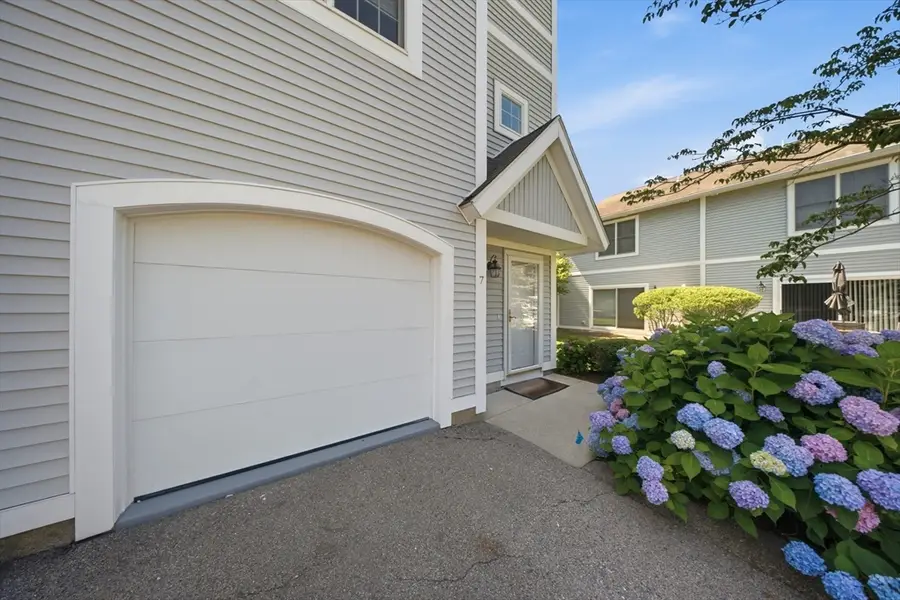 140 Commonwealth Ave #7, North Attleboro, MA 02760 - #3