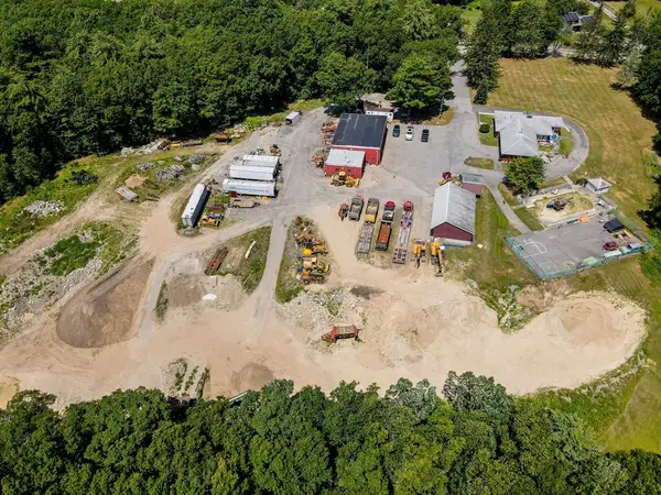 625 Broadway, Dracut, MA 01826