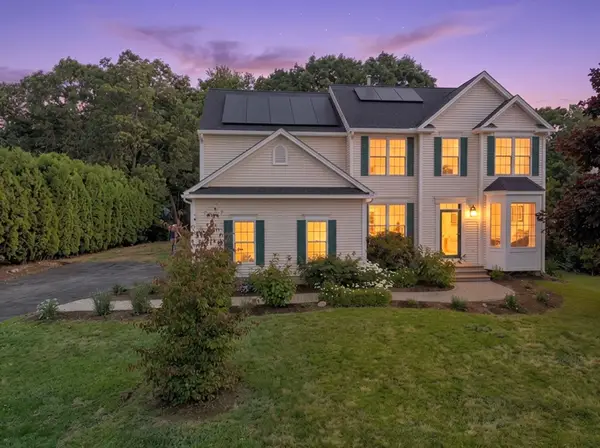16 Seaver Farm Lane, Grafton, MA 01560