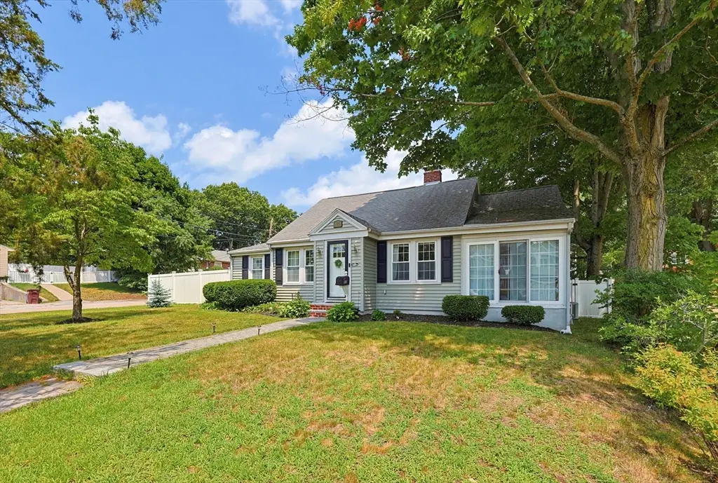 812 East St, Dedham, MA 02026 - #1