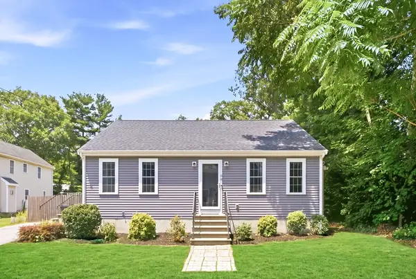 56 Milford St, Hanson, MA 02341