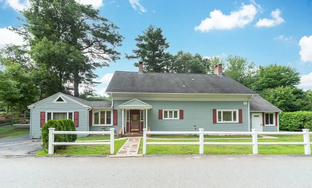 28 Highland St, Southborough, MA 01772 - #1
