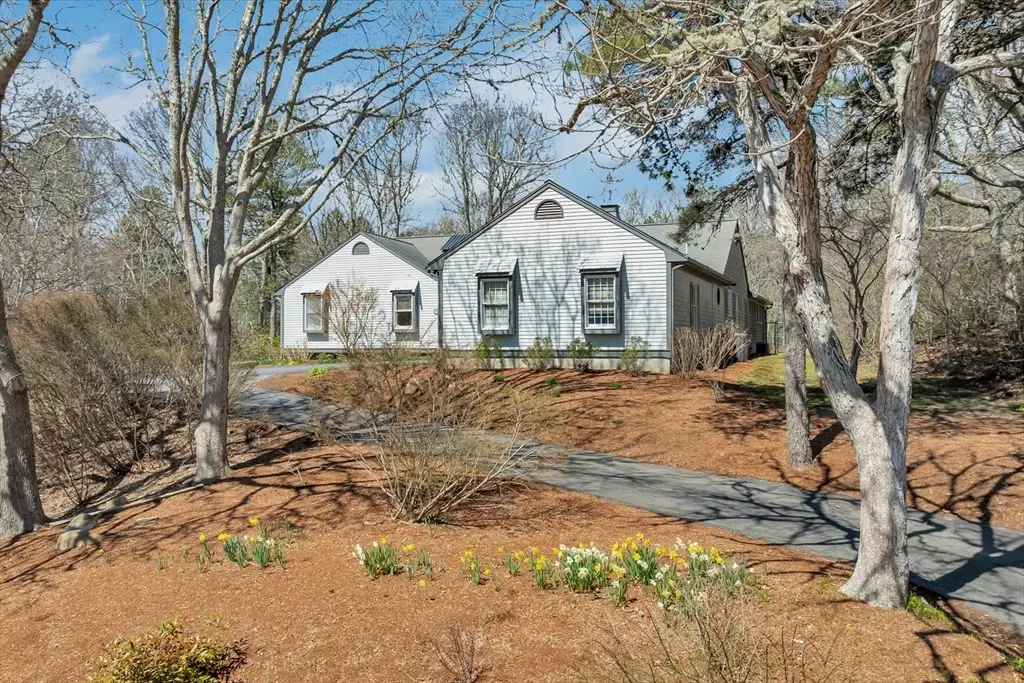 52 Clubhouse Dr, Bourne, MA 02559 - #1