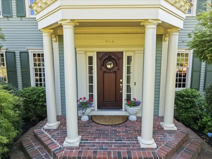 104 Pokanoket Ln, Marshfield, MA 02050 - #2