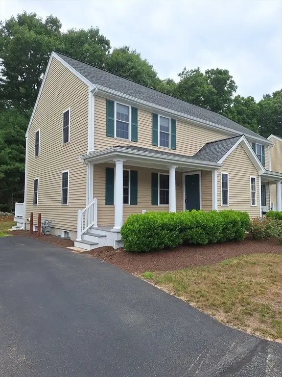 11 Anacki Ln #11, Bridgewater, MA 02324