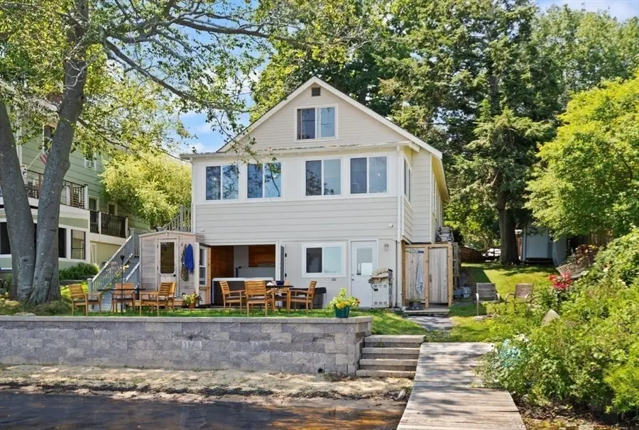 44 Lakeshore Dr, Essex, MA 01929 - #3