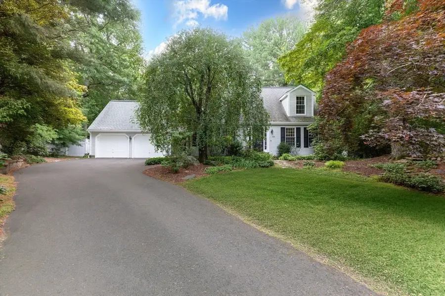 135 Lawndale Rd, Mansfield, MA 02048 - #2