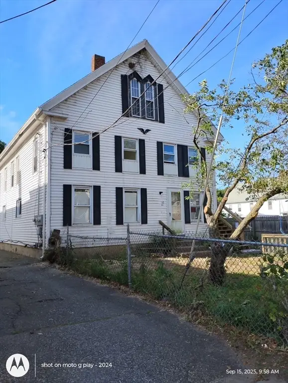 60 Pulaski St, Ware, MA 01082
