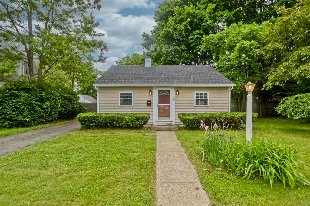 29 Lawnwood Ave, Longmeadow, MA 01106 - #1