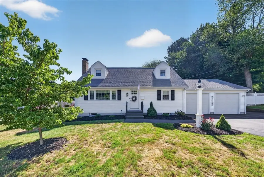 81 Juniper Dr, Norwood, MA 02062 - #2