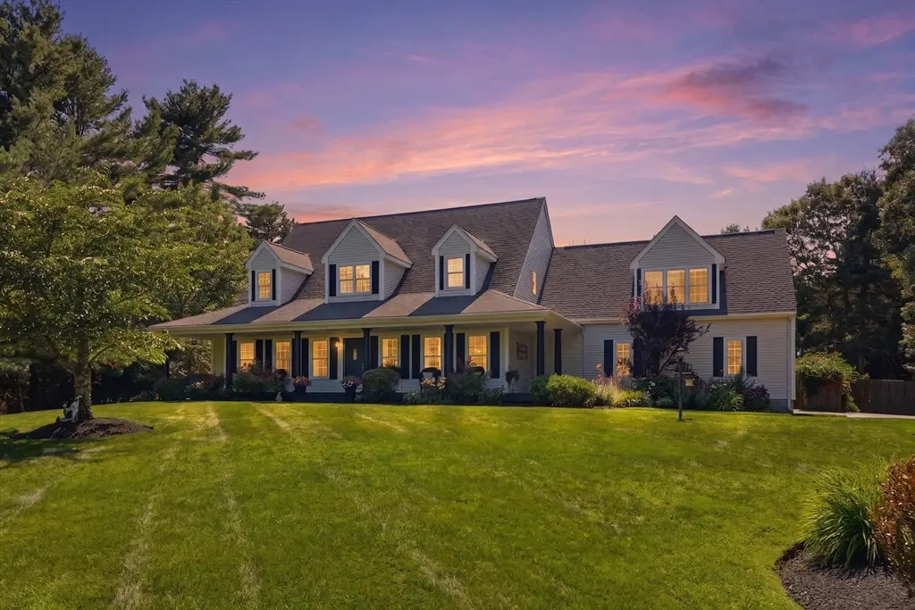 11 Fellowship Cir, Wareham, MA 02576 - #1