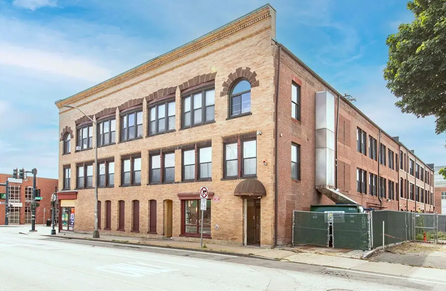 7 Main Street #106, Brockton, MA 02301 - #3