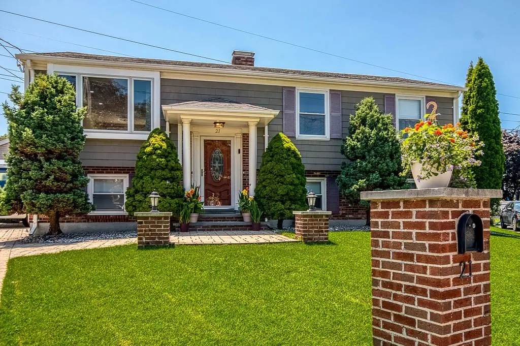 21 Cardosi Court, Pawtucket, RI 02861 - #1