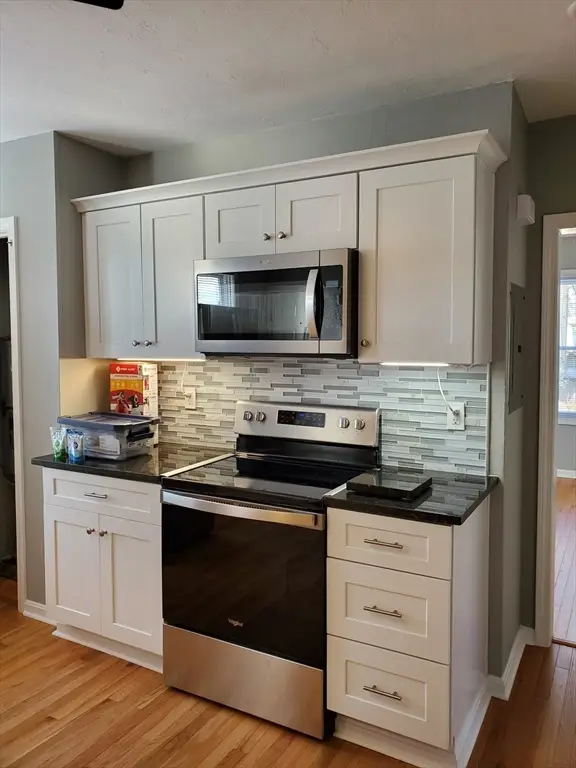 31 Esther St, Worcester, MA 01604 - #1