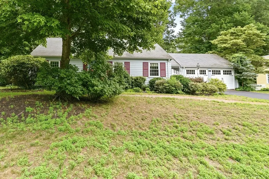 127 Anawan Rd, North Attleboro, MA 02760 - #2