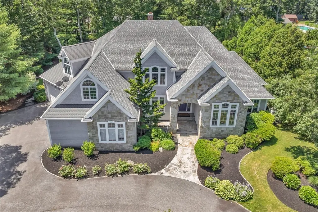 20 Eagle Dr, Mashpee, MA 02649 - #1