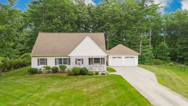 16 Pine Hill Rd, Easthampton, MA 01027