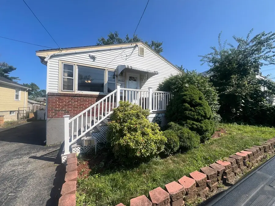 13 Lantern Rd, Revere, MA 02151 - #3