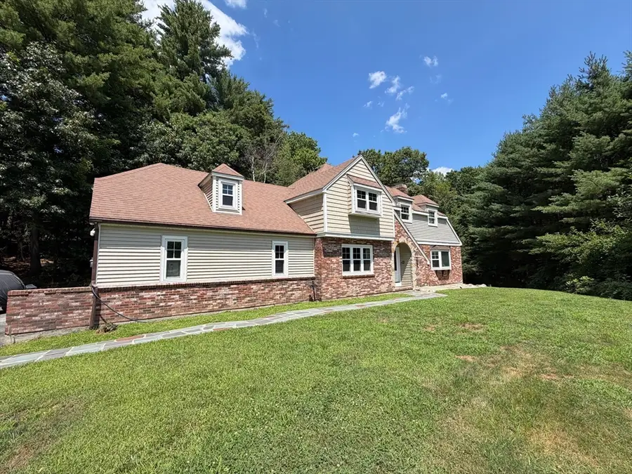 95 Jewett St, Pepperell, MA 01463 - #2