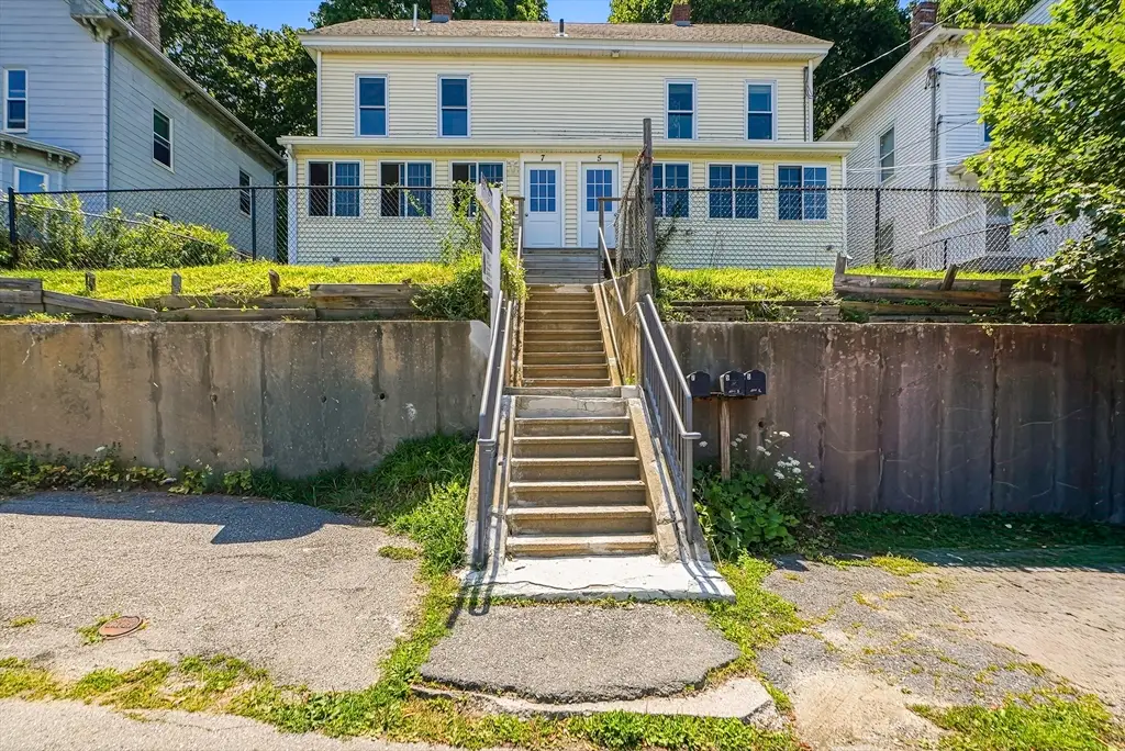 5-7 Oak St, Clinton, MA 01510 - #1