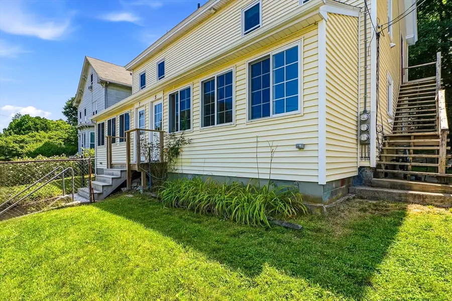 5-7 Oak St, Clinton, MA 01510 - #2