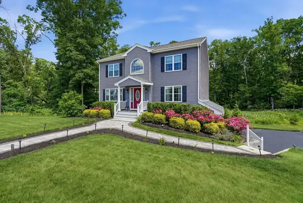 23 Richard K Stevens Dr, North Attleboro, MA 02760