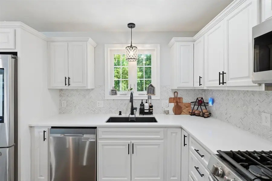 23 Richard K Stevens Dr, North Attleboro, MA 02760 - #3