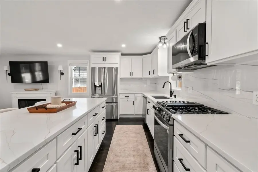 9 Beach Rd, Pembroke, MA 02359 - #3