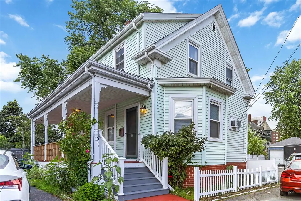 10 Cobbet Pl, Lynn, MA 01902 - #1