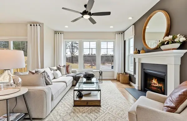 25 Emerald Run #15, Shrewsbury, MA 01545