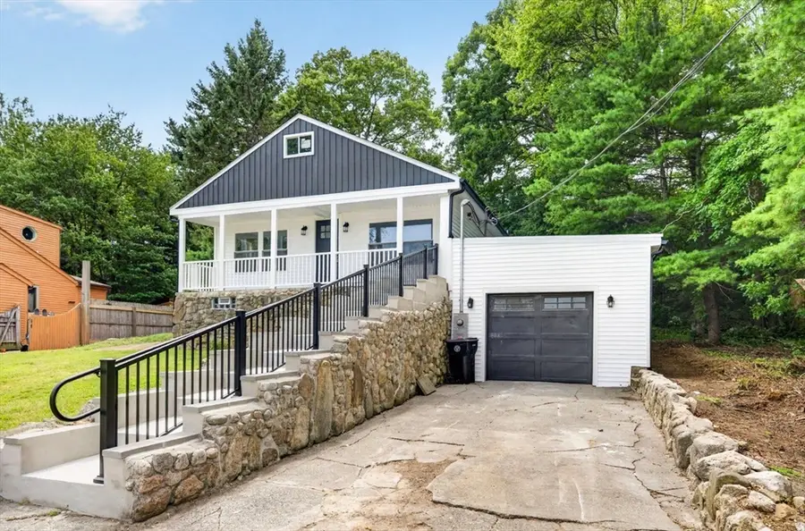 69 Wolcott Ave, Dartmouth, MA 02747 - #2