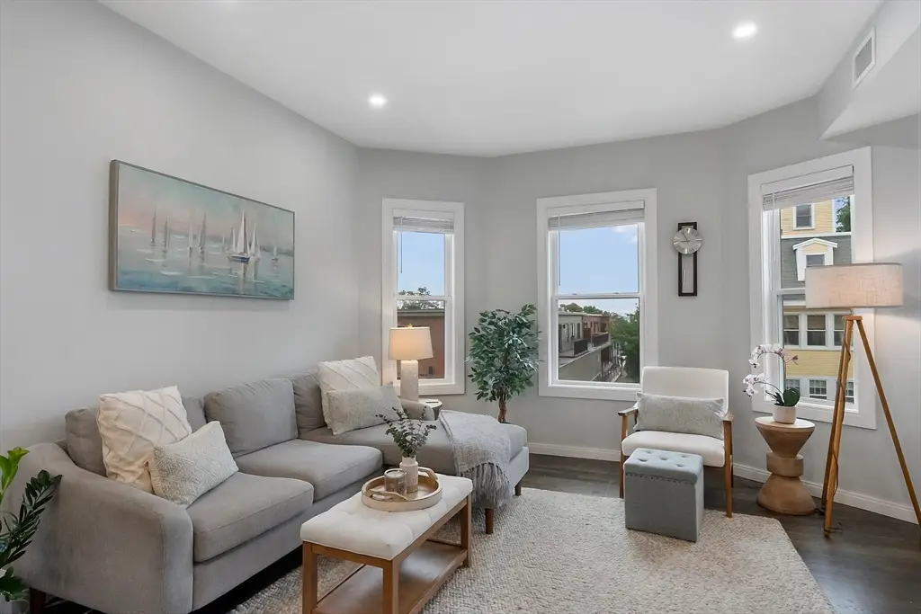 804 E 6th St #2, Boston, MA 02127 - #1