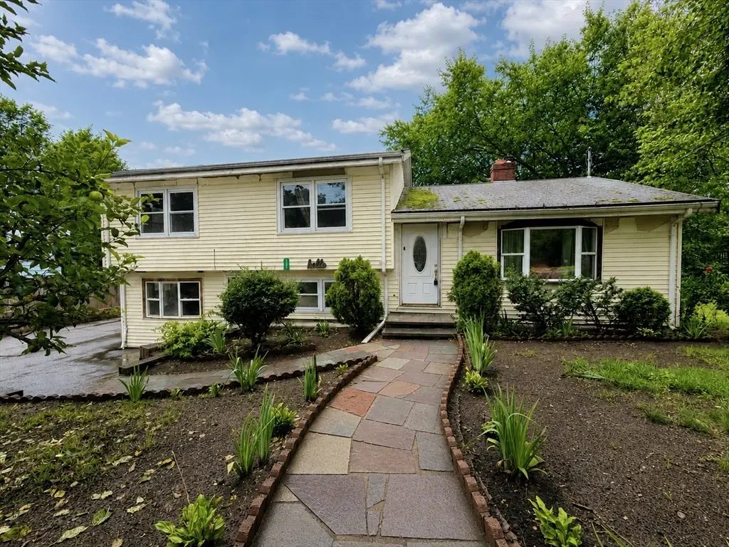 237 Summer St, Brockton, MA 02302 - #1